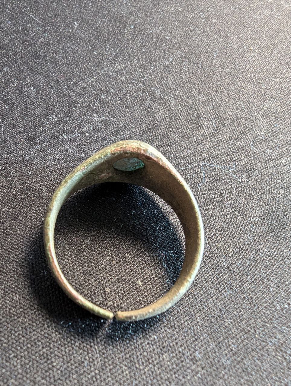 https://www.sci-net.de/testserver/Sondeln/ring_blau_3.jpg